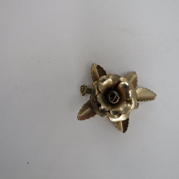 Vintage Rose Brooch Gold Tone Floral Brooch Leaf Accents Safety Clasp - Picture 5 of 7